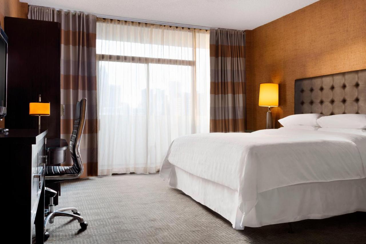 Sheraton Charlotte Hotel Екстериор снимка