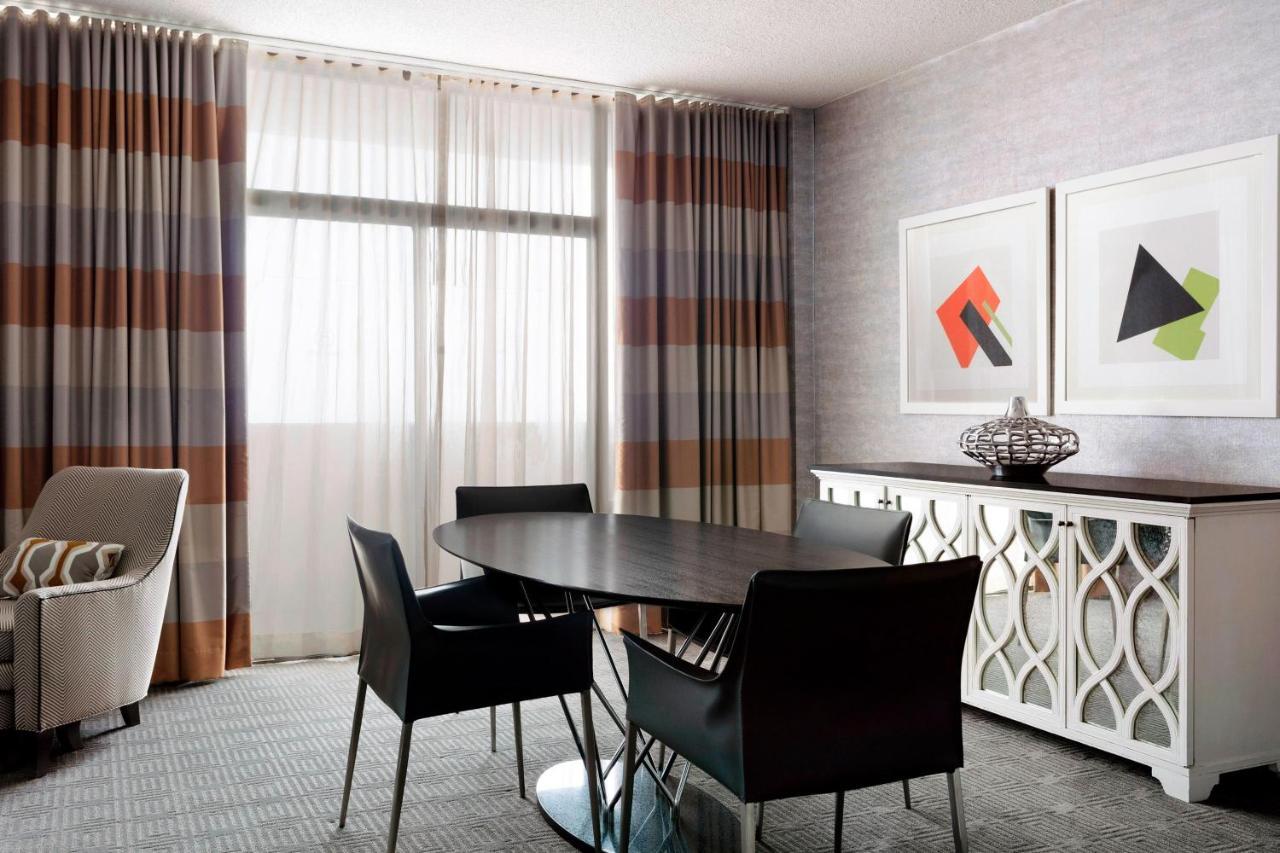 Sheraton Charlotte Hotel Екстериор снимка