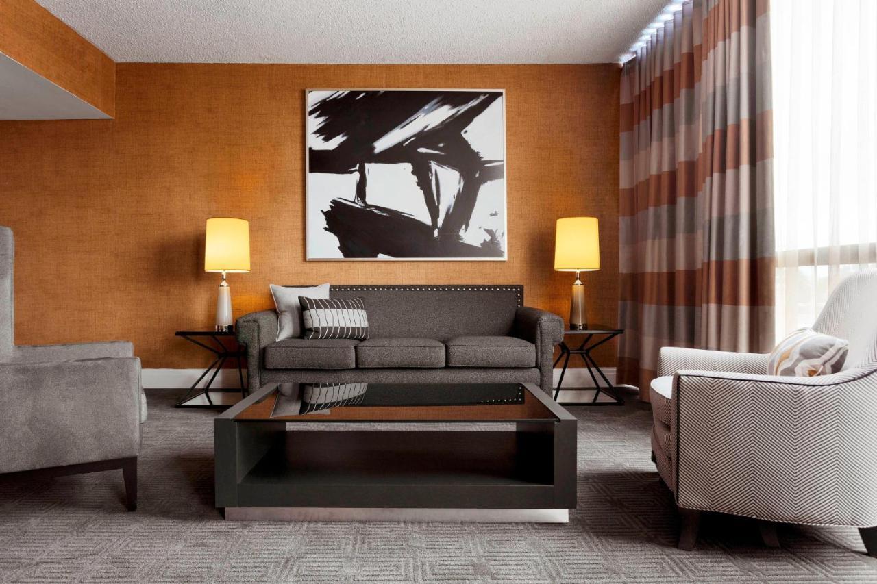 Sheraton Charlotte Hotel Екстериор снимка